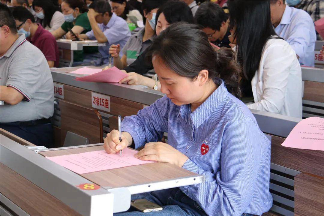 扬州，整治中小学教师违规有偿补课，重塑教育生态