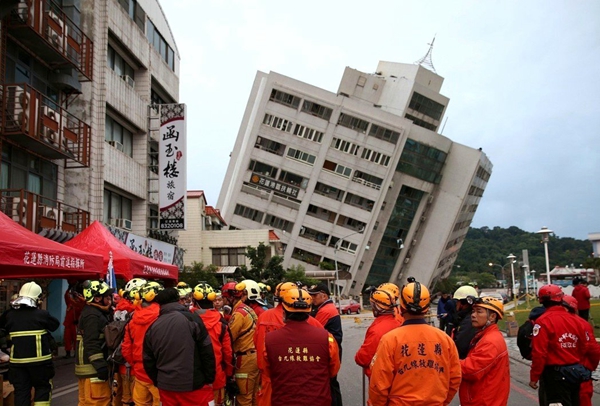 台湾台南发生6.2级地震致多人受伤，影响与救援进展